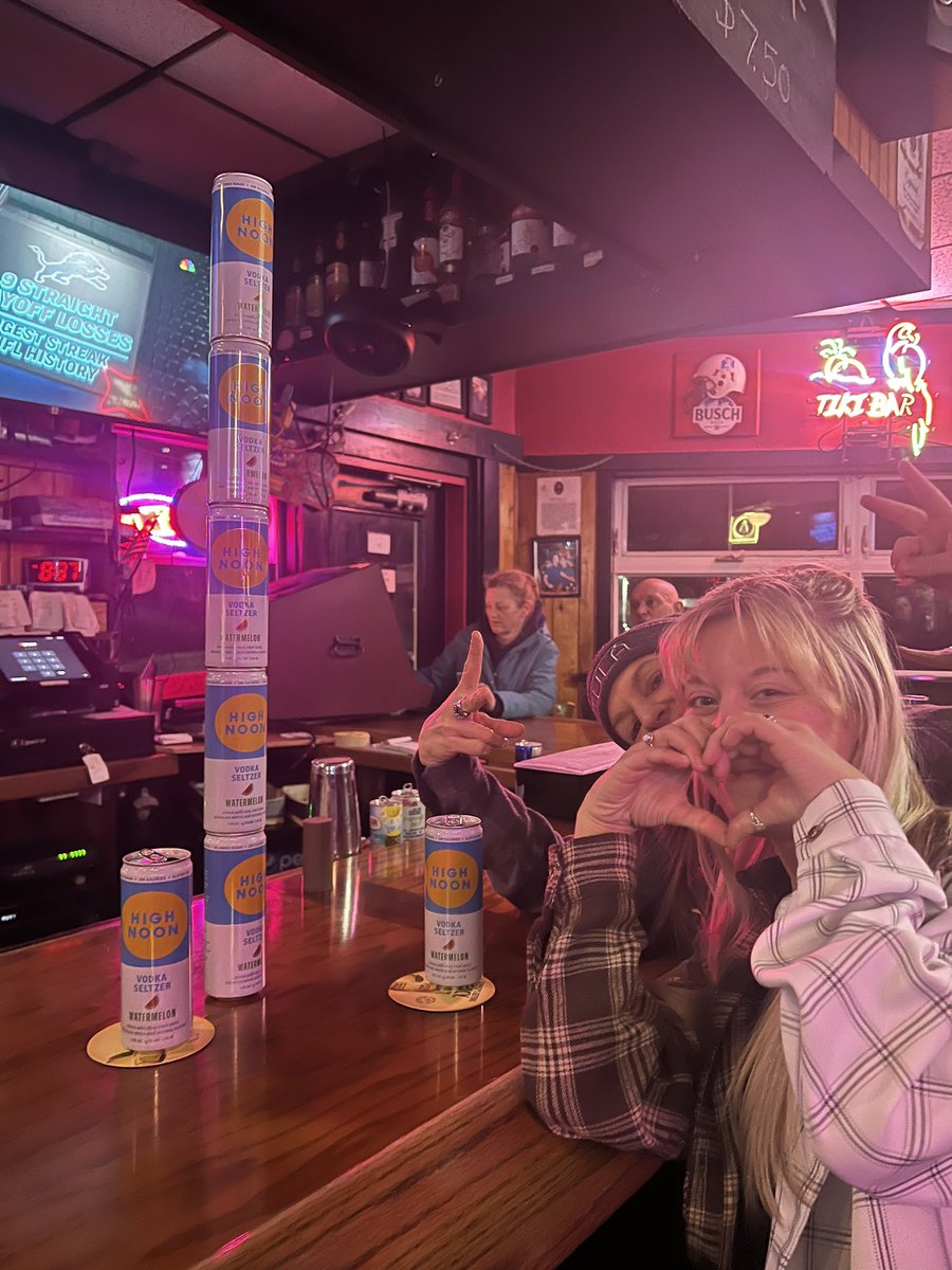 Nqueen18's tweet photo. @stoolpresidente the tower isn’t complete yet stay tuned https://t.co/thc17FbCim