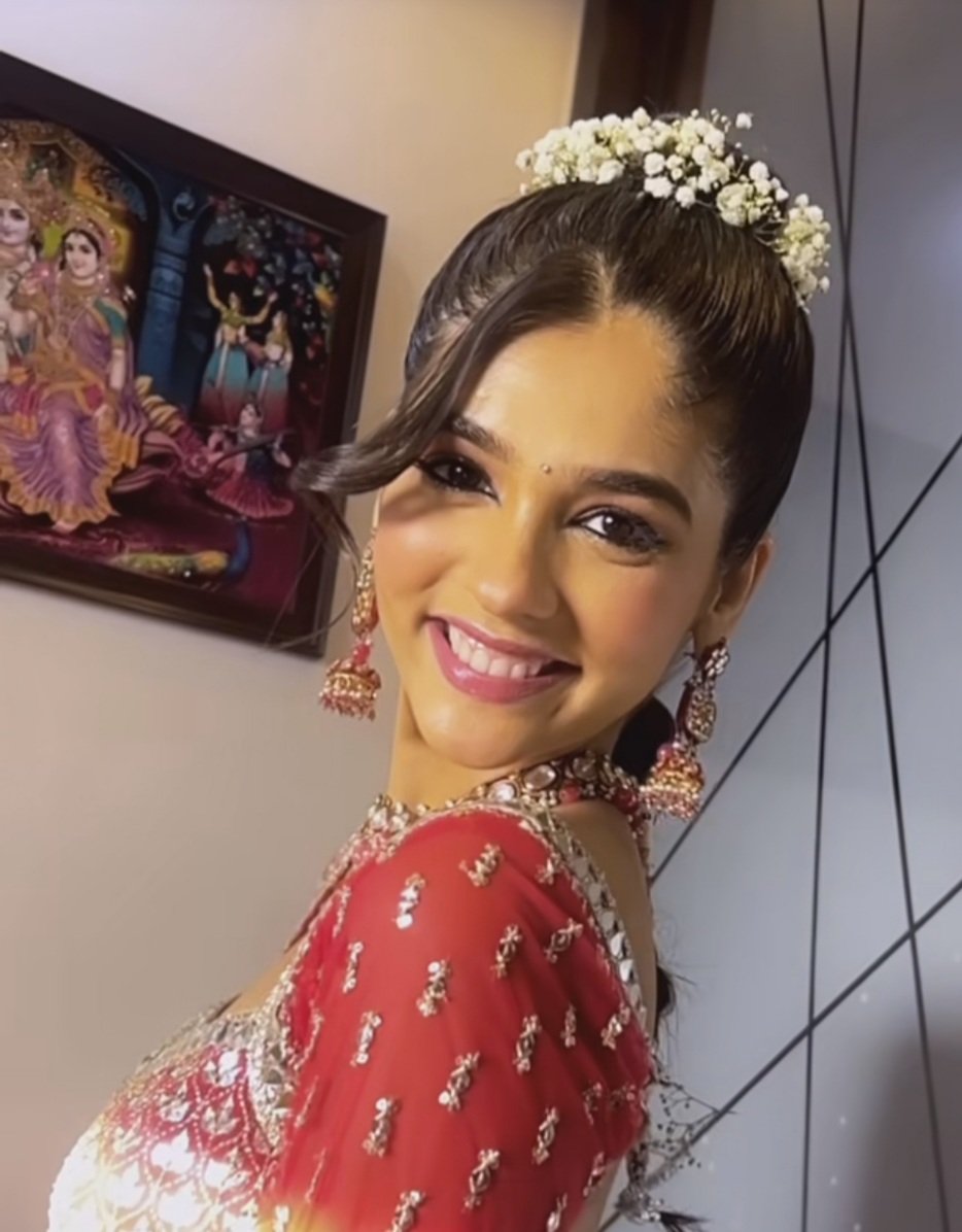 Sarah230419's tweet photo. This is insane 🔥🧿
The man who has ur heart will always be the luckiest one..
Keep shining baby..

#PranaliRathod 
#Harshali https://t.co/MwWxjlp2ei