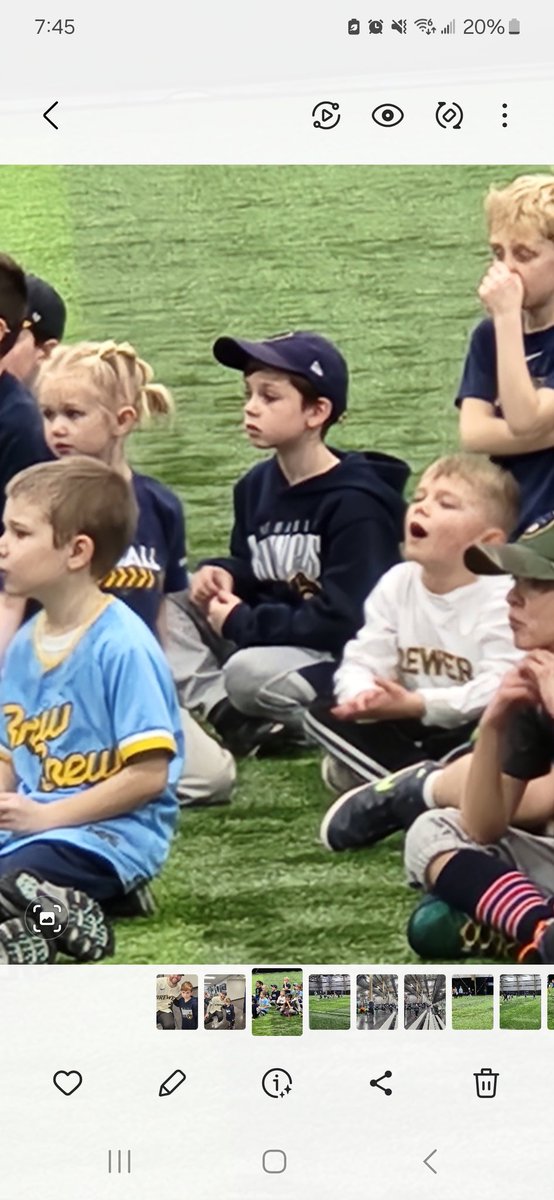 tshowers_'s tweet photo. Talen had a great time at the @Brewers  kids clinic today... https://t.co/kuFww2kj2B