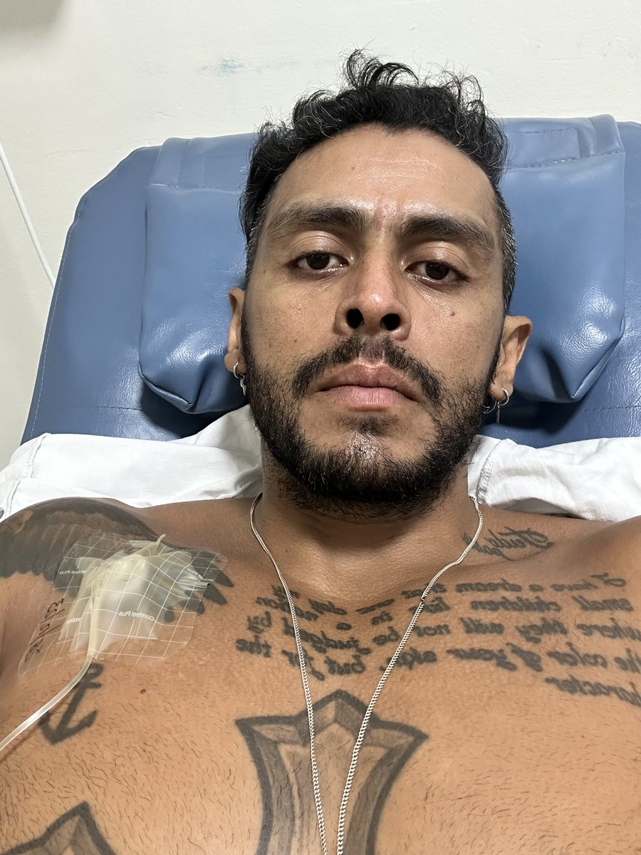 Galera, acho que a maioria dos meus seguidores conhece o camarada Guina Souza. Ele mora na Austrália, está lutando contra um câncer e não está conseguindo trabalhar para continuar tratamento e nem pagar a pensão da filha pequena que depende dele. O câncer é bem agressivo e o