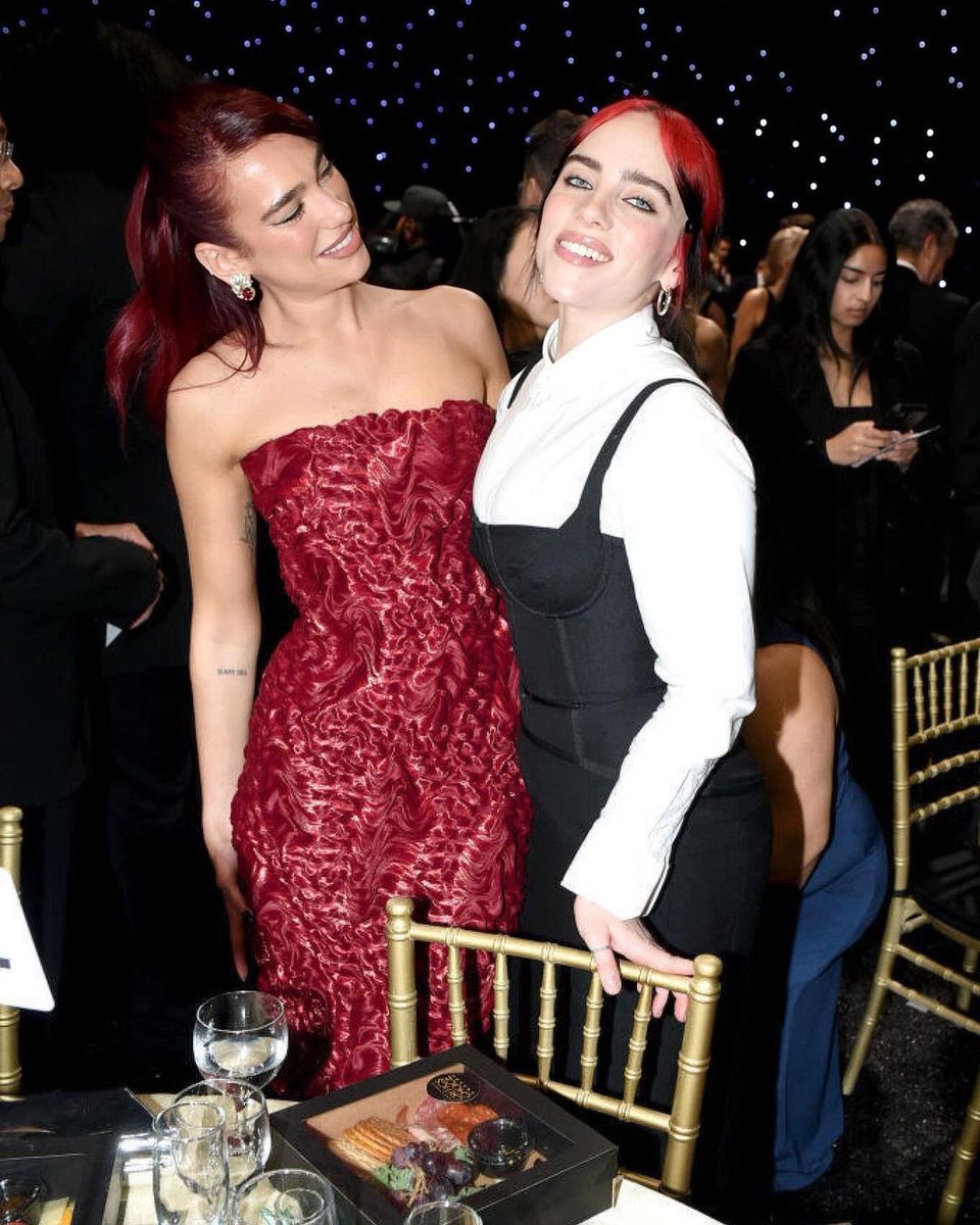billieeilishtrs's tweet photo. More of Billie photographed with @DUALIPA at the #CriticsChoice Awards tonight in Santa Monica, California! 💫 https://t.co/s7UXlTIiV4