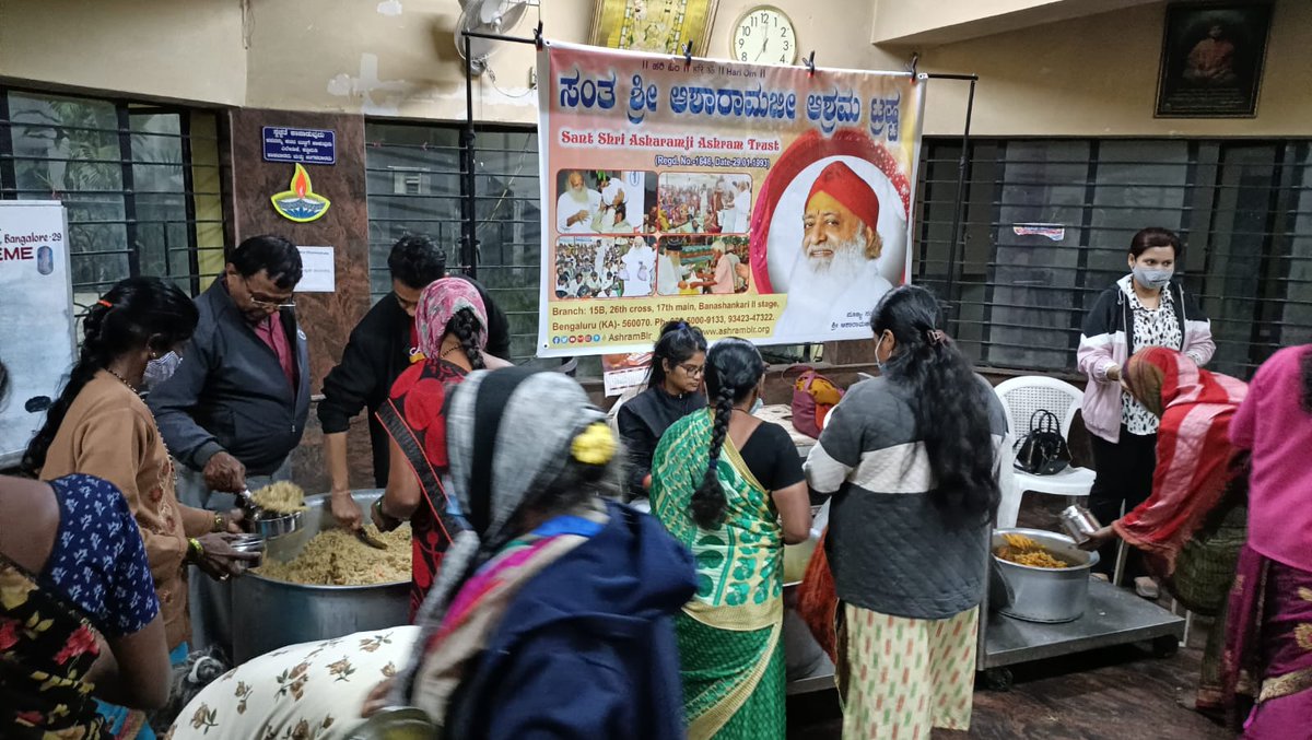 Sant Shri Asharamji Bapu #Ashram Trust, #Bengaluru organized a free meal distribution campaign for the patients admitted at #KIDWAI Hospital, #Bangalore on 11.01.2024 i.e. Bakula #Amavasya.

🗞️News coverage- ashramblr.org/news/food-dist…

🌐Event link- ashramblr.org/a/how-were-250…