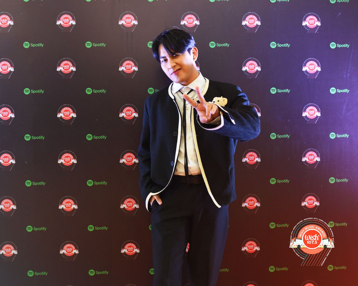 wish1075's tweet photo. [13/16] Our OPM stars surely know how to strut and strike a pose on the orange carpet with flair! ✨ Here are our #9thWishMusicAwards nominees and stellar attendees, dazzling as they made their way into the Big Dome last night! https://t.co/7op88OVtl9