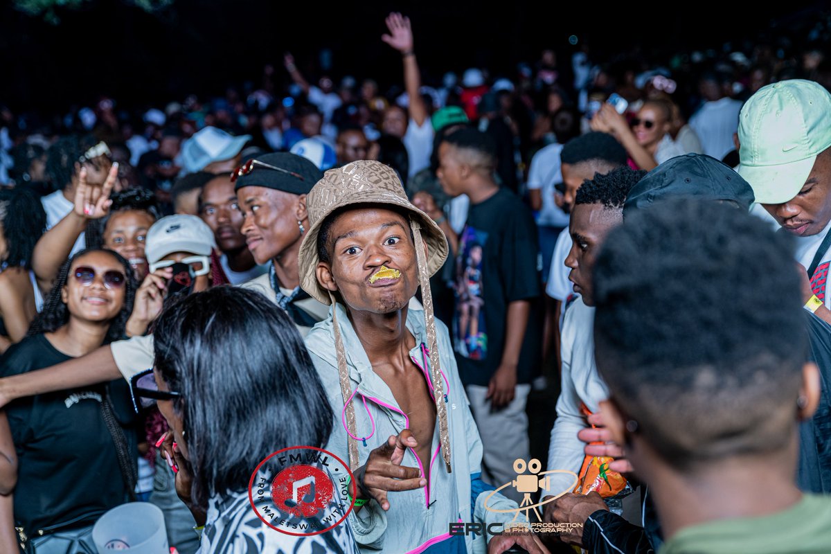 ERICVP10's tweet photo. We also cover gigs of any magnitude all ober. DM for more info. #EricVPMobile #capturinglifetimemories @GeorgeMokwena_ https://t.co/PBuYR0ULvG