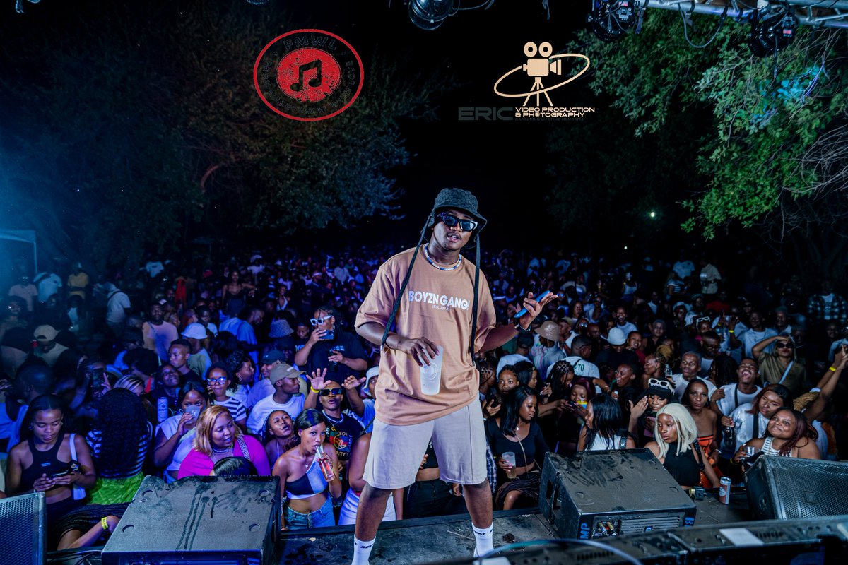 ERICVP10's tweet photo. We also cover gigs of any magnitude all ober. DM for more info. #EricVPMobile #capturinglifetimemories @GeorgeMokwena_ https://t.co/PBuYR0ULvG