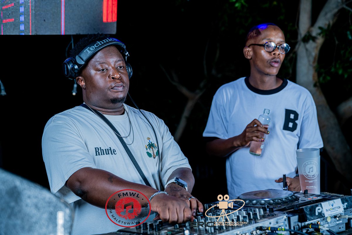 ERICVP10's tweet photo. We also cover gigs of any magnitude all ober. DM for more info. #EricVPMobile #capturinglifetimemories @GeorgeMokwena_ https://t.co/PBuYR0ULvG