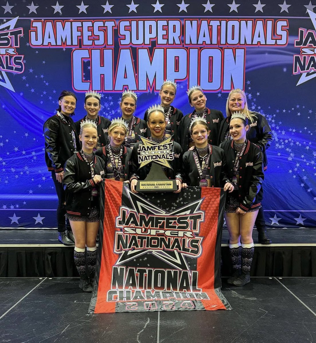 koveleskiii's tweet photo. SOOOO proud of my girls this weekend!!! JAMFEST SUPER NATIONALS S5 D2 WINNERSSSSS🥇🥇🥇@cheermotorcity https://t.co/u69nK1xWSi
