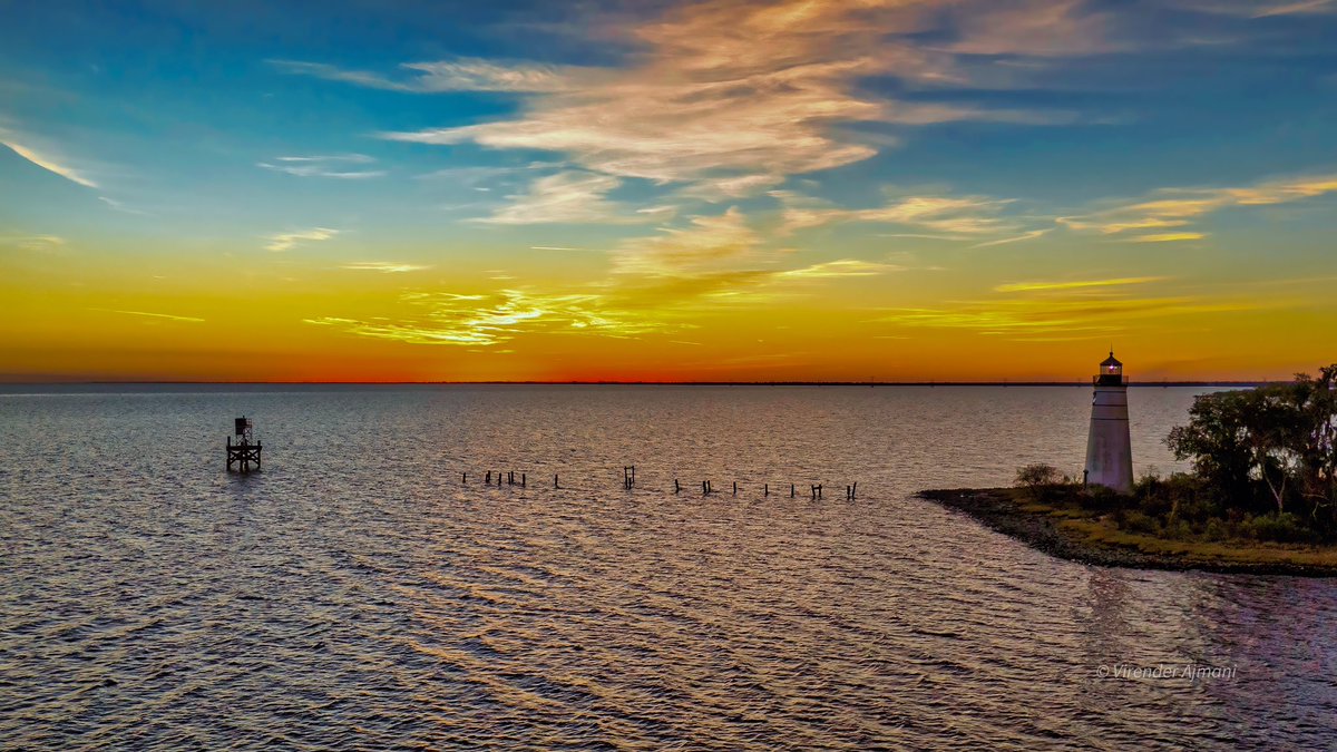 Madisonville Lighthouse tonight during sunset
#visitthenorthshore #onlylouisiana