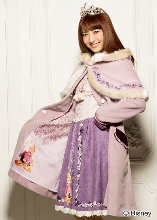 ctLnAdxFI7N2j8E's tweet photo. こんにちは☀
新年を迎えてあっという間に2週間…さやちゃんはおせち料理とお雑煮を食べた後は、真音ちゃんとゆっくり過ごされたでしょうね☺️
今日は沙也加姫のお写真です！
可愛すぎる💕
#神田沙也加 https://t.co/EHzhMJNCF8