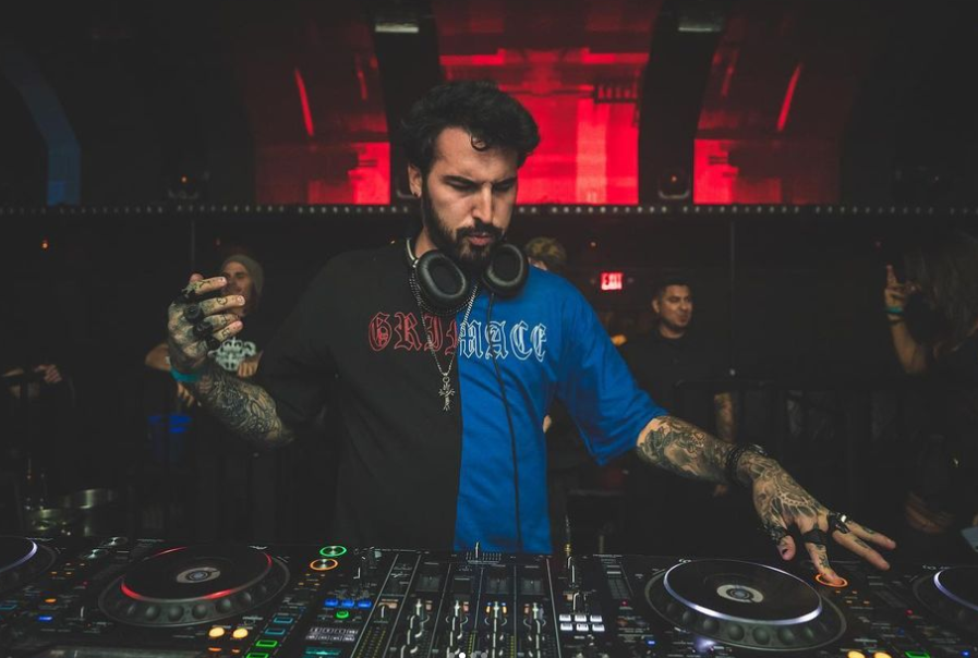 SWAGEYNO$ tweet media