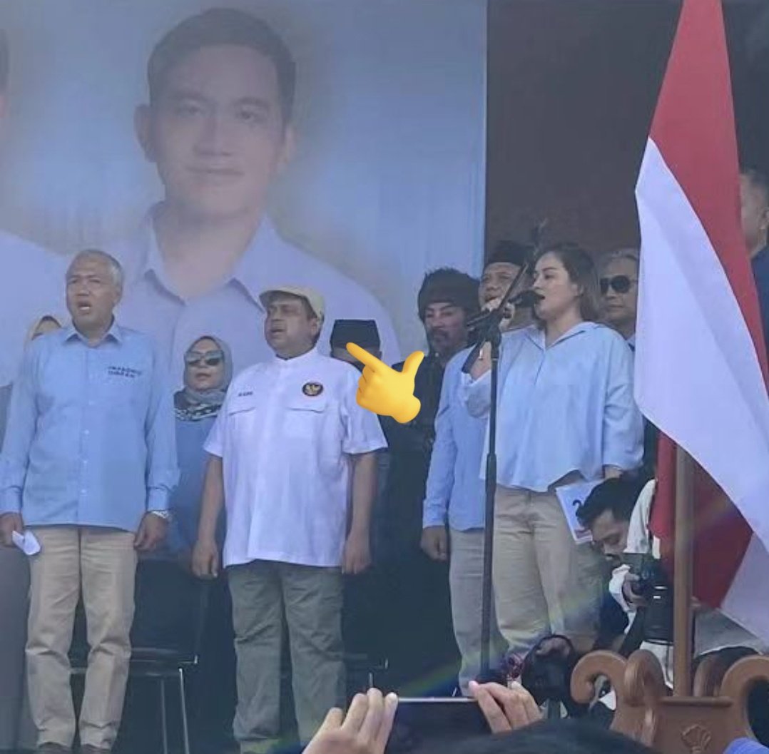 prampeakk's tweet photo. Kalo @kurawa bilang , koalisi openBO.
Bergabungnya kadrun sayap kanan dgn koalisi karena TAKUT KALAH.. 🤣🤣🤣🤣🤣

Yg open BE OO siapa, yg di tuduh siapa. https://t.co/eKAV2ISp5W