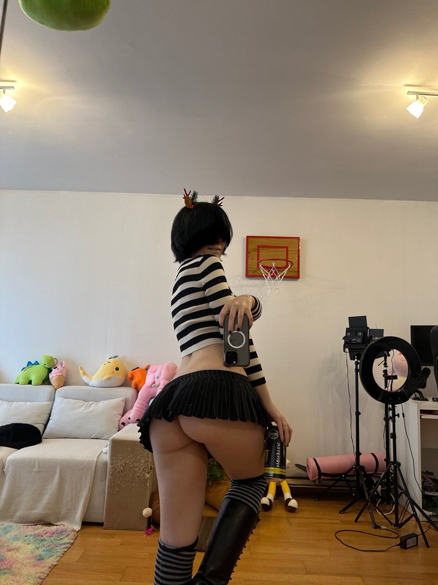 Nicole Pony tweet media