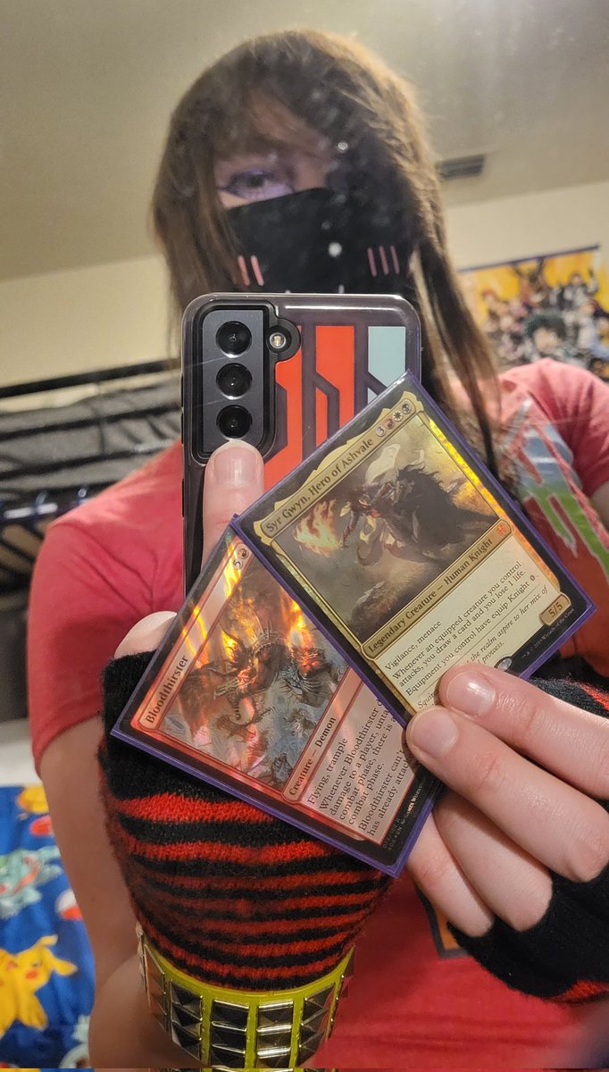 ShortstackFen's tweet image. Think it's time I update my pinned.
Hiya y'all, I'm Maddy~
Scene-queen arcade-goblin party-gremlin fennec-fox reporting for duty &gt;u&lt;
I love music, card games, and cute things! Unapologetically myself. Be warned, cardgame brainrot lies ahead.
RAWR! X3