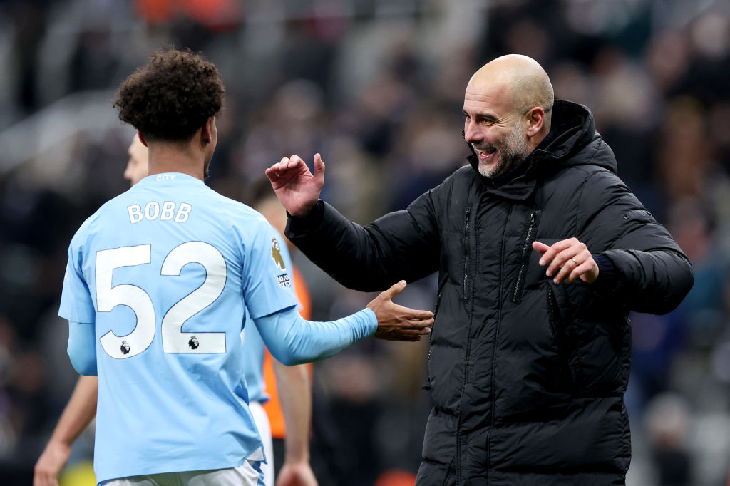 FabrizioRomano's tweet photo. 🔵🇳🇴 Guardiola: "Bobb can play in 5 positions! City have another player for many years if Oscar decides to stay…".

"Now he’s happy for those minutes but also Cole Palmer was happy here then he told us: ‘I want more!’. It’s natural, understandable". https://t.co/LtZTdOOs6h