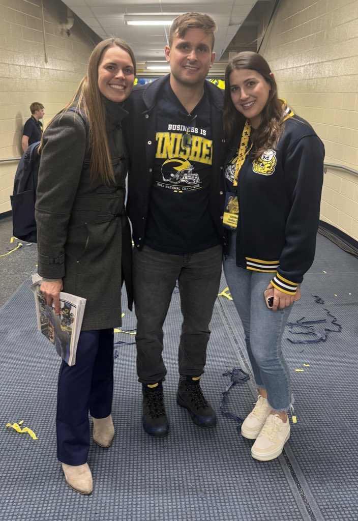 AnnaBritnell's tweet photo. “All’s well that ends well.” 

A five-month-long rollercoaster ride..worth every waking hour. 

Thank you Team 144! #GoBlue https://t.co/BOmtAQbcvG