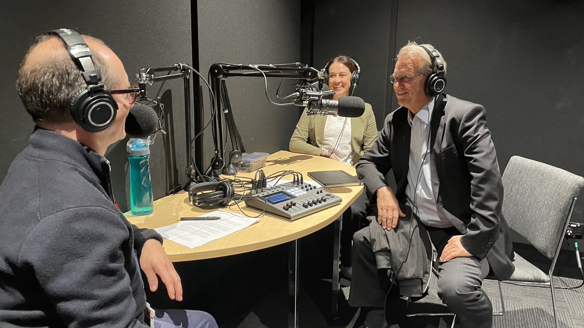 🌇Our latest @MelbLawSchool Centre for Commercial Law podcast features Robert Gemmell and Rebecca Dickson, giving insights into how they illuminate the legal mysteries of construction delay and disruption in their Melbourne Law Masters subject open.spotify.com/episode/76RxsD…