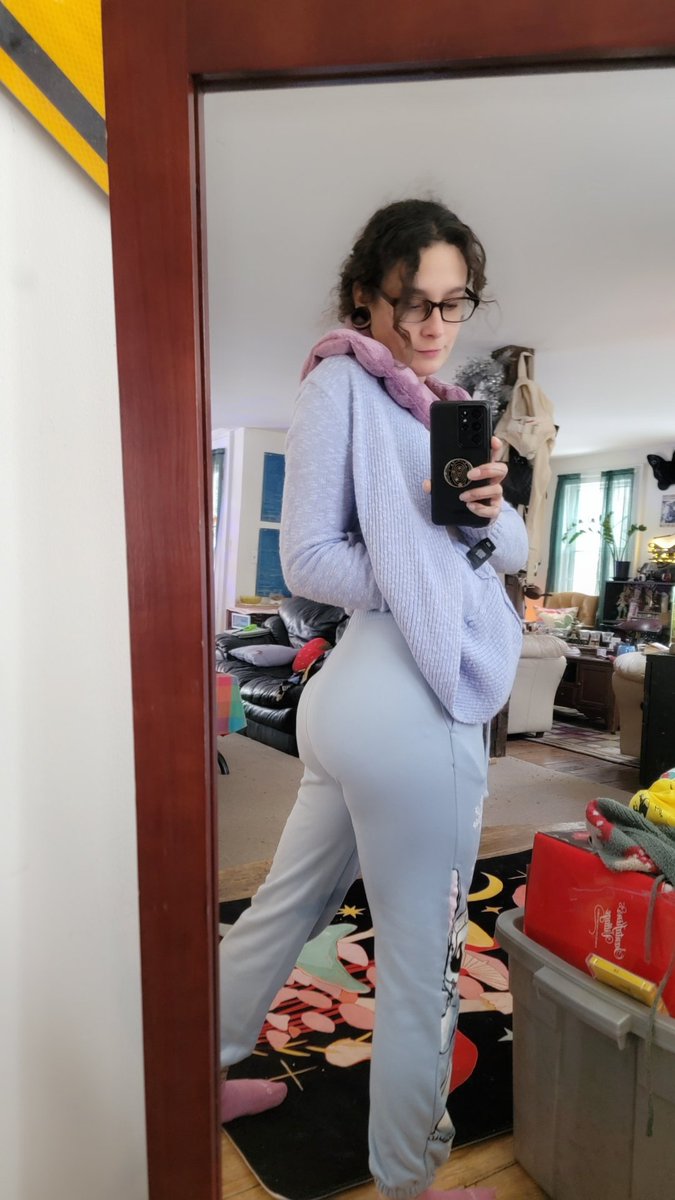 APixieAppears's tweet photo. Finally starting to feel better again https://t.co/CrCtTydxS8