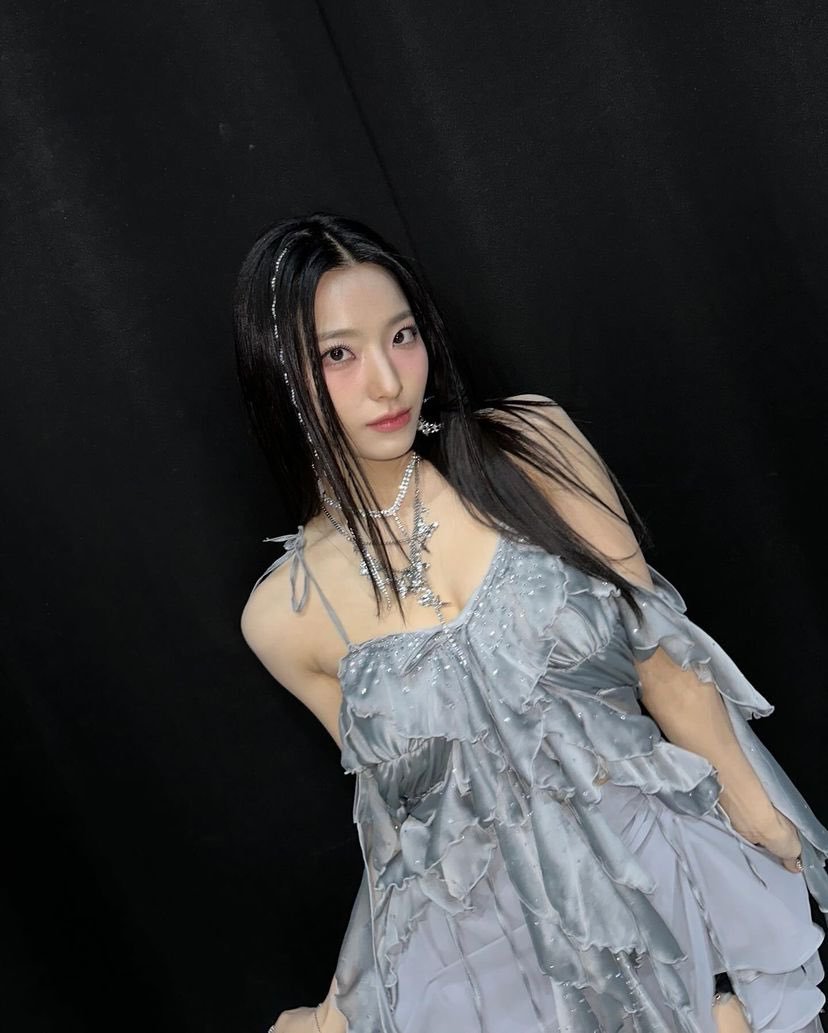 97RLS's tweet photo. 👑 https://t.co/4mJWsNidAE