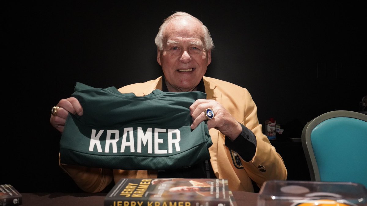 Downtown_Grand's tweet photo. Legends live forever. ๐๐ฅ
A champion on the field and a gentleman off the field. Thank you for giving us an afternoon weโll always remember, Jerry Kramer!
#legendsliveforever #legend #champion #jerrykramer #autographsigning #theGRANDexperience #downtowngrand https://t.co/YipZLw88Xw