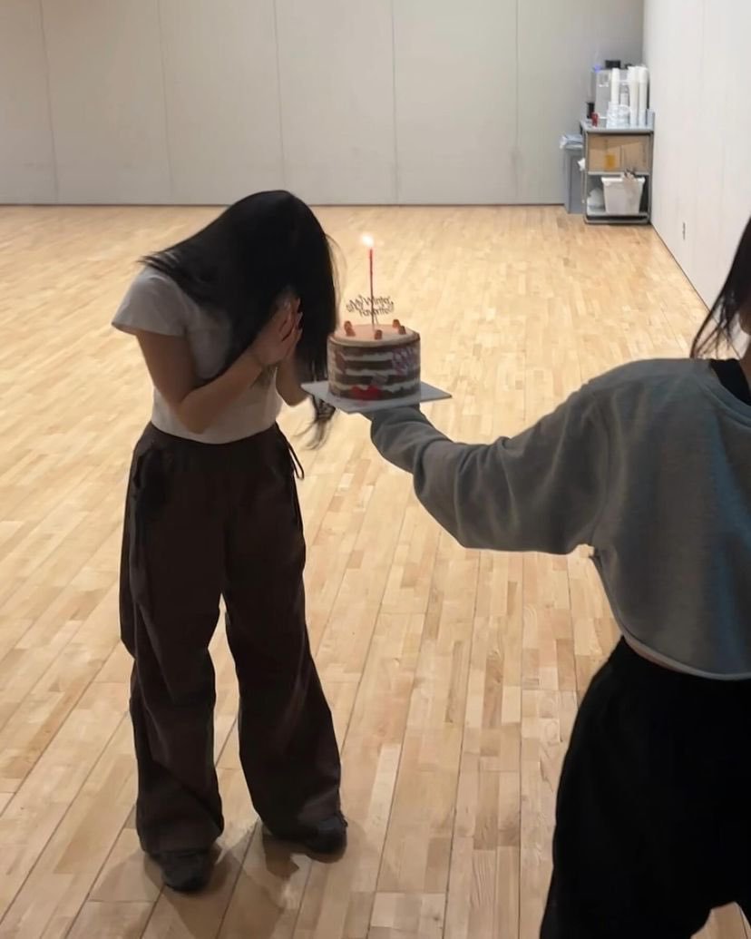 97RLS's tweet photo. 24.01.07🎂 https://t.co/ZBFYE1AeyD