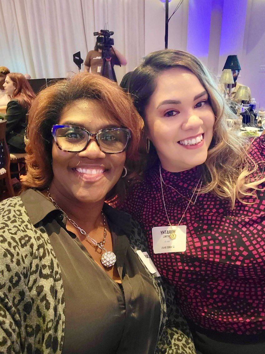 D0rathyMartinez's tweet photo. Amazing event! MLK Sunday Supper hosted by Hands on ATL. Represented T-Mobileโs ATL DE&I team. ๐ฉท๐ Got to meet some great people. #MLKSundaySupper #ATL #SEExpress #handsonatlanta https://t.co/122ZDB5ZRL