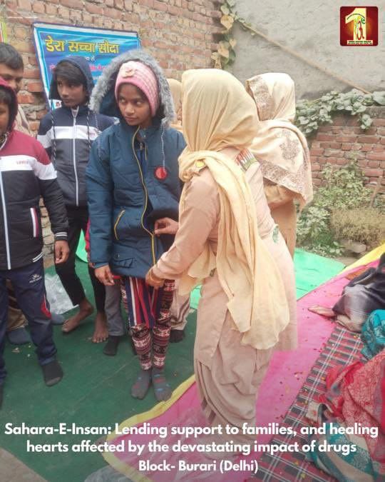 InsanMoni's tweet photo. Winter season is deadly for the poor people but with the inspiration of Saint Gurmeet Ram Rahim Ji, Dera followers make free arrangements for warm clothes for these people. Yesterday, warm clothes were distributed to 105 needy people in MSG Bhandara, Rajasthan. #ShareWarmth https://t.co/pFxHBToZdg