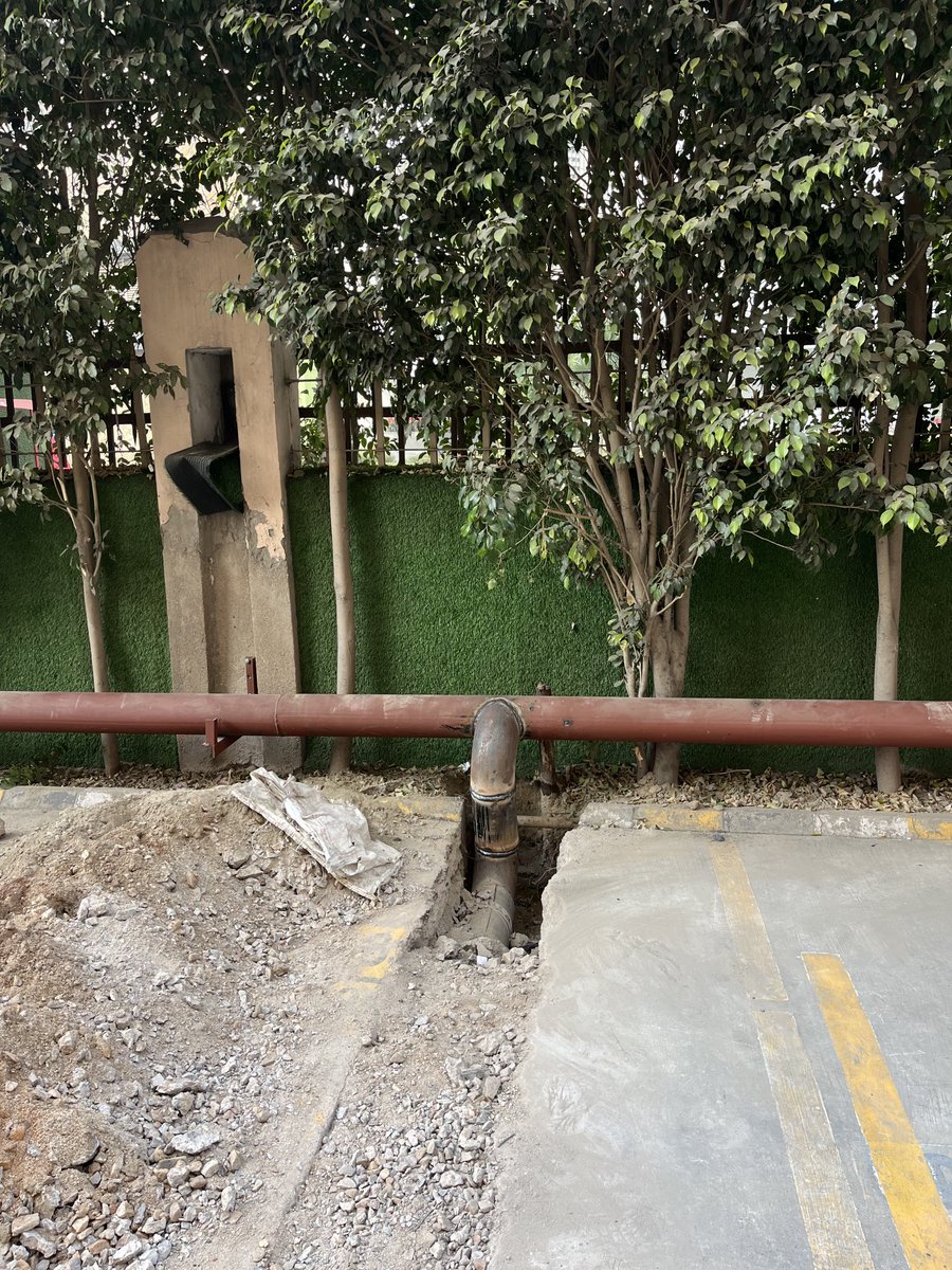 nsingh4711's tweet photo. ⁦@CeoNoida⁩ ⁦@myogioffice⁩ ⁦@PankajSingh_in⁩ ⁦@maheshsharmaBJP⁩ Respected CEO! These pics are of divine meadows housing society sect 108 noida. builder got CC/OC in July 2018 and now fire line being constructed,how oc was issued?kind of corrupt practice https://t.co/zmPoa899FP