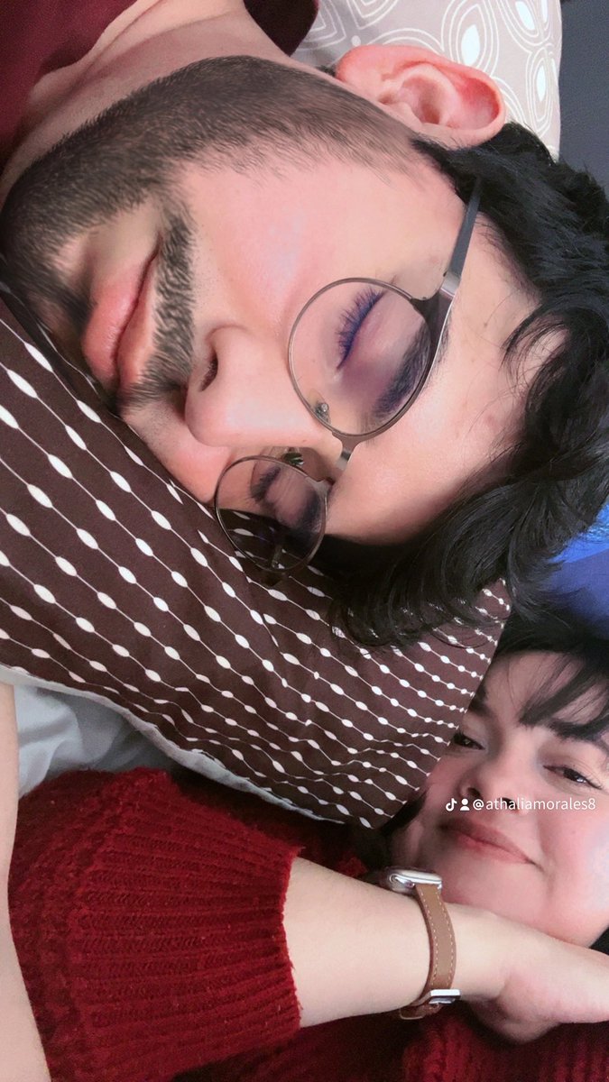 chabemt's tweet photo. Dormimgo https://t.co/awIUrSAWRT