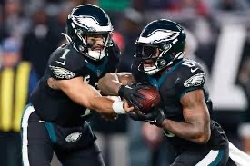 HeitterSteve's tweet image. Simplify the game. We’re tough to defend for 30+ minutes in the run game. Focus on winning the box count, or out leveraging heavy boxes with disguise and motion if necessary.

Let the run game open up opportunities for the passing attack. We need attitude tomorrow.
#FlyEaglesFly