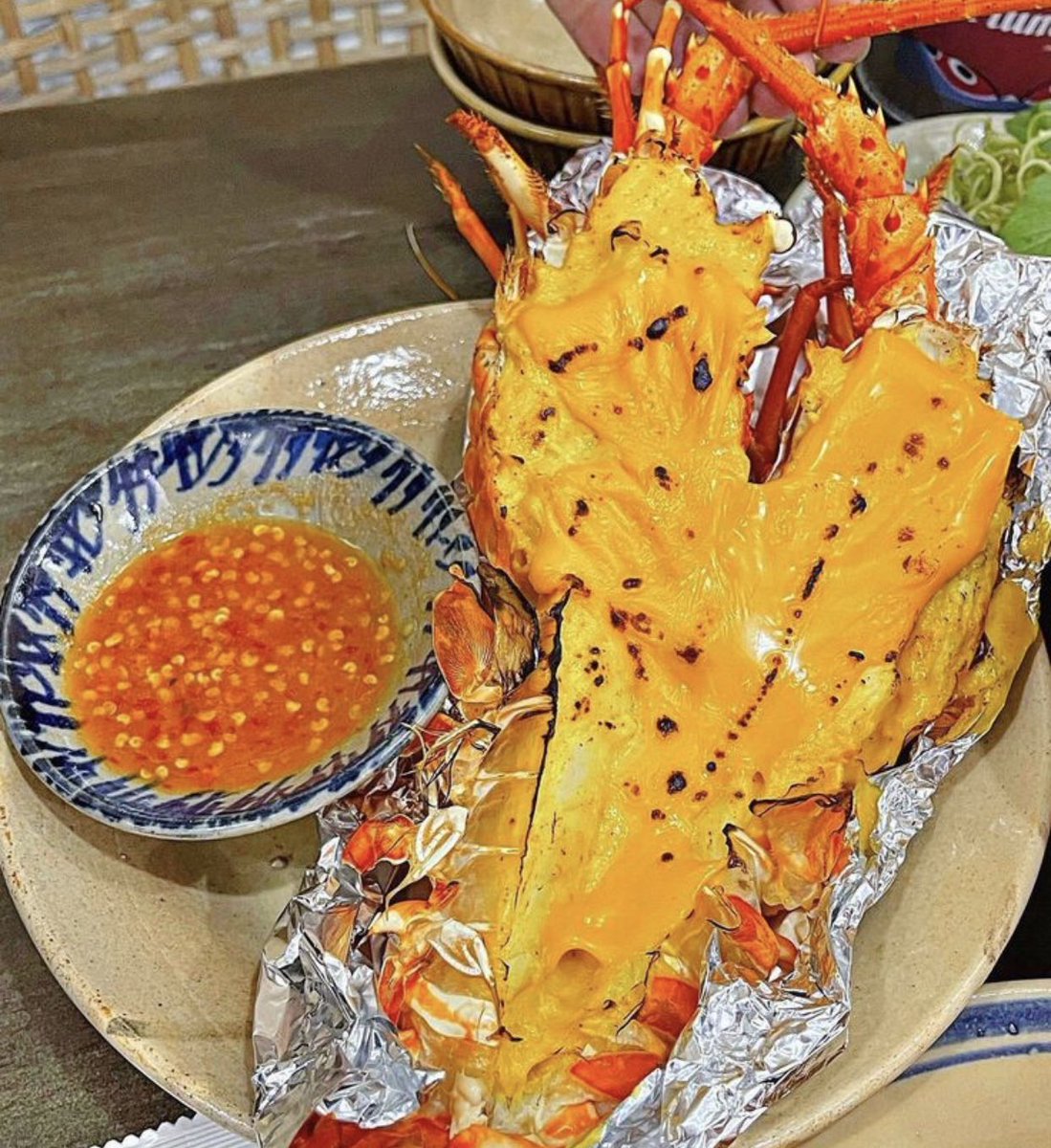 tonngokhongot's tweet photo. grilled lobster with salted egg . #food #foodie #foodlovers #fastfood #homecooking #cooking #myfood #yum #yummy #foodgood #foodtuongot https://t.co/irT9defPTD