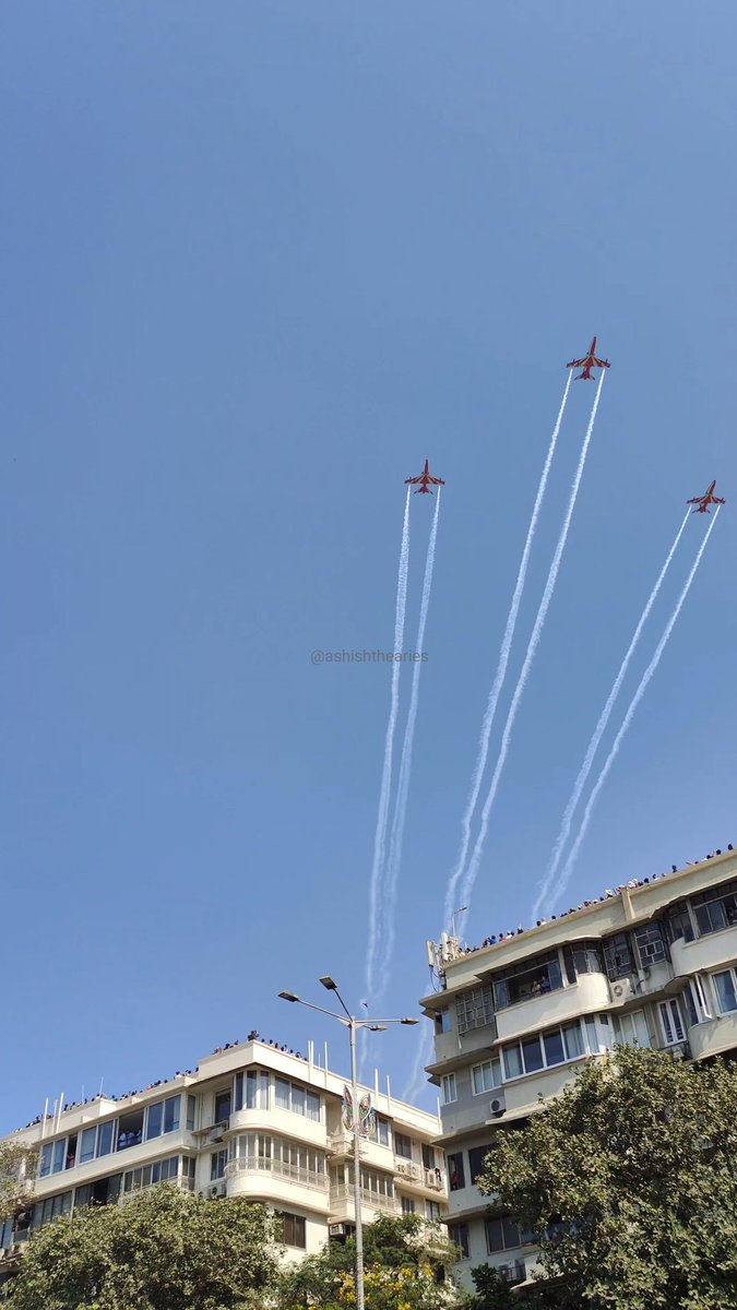 ashishthearies's tweet photo. Airshow 2024
#Mumbai
Marine drive
🇮🇳 https://t.co/SiZzCGki9k
