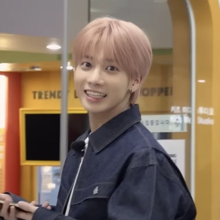 pochacco_net's tweet photo. ─ hihii, im liam !! looking for active #moots
  
 • he/him
 • mexican &amp; asian
 • somewhat new to #kpoptwt &amp; #stantwt 
 • multistan (ults r skz, txt,svt)

 ♡ / ↺ / follow for moots https://t.co/cYrpIkqsHm
