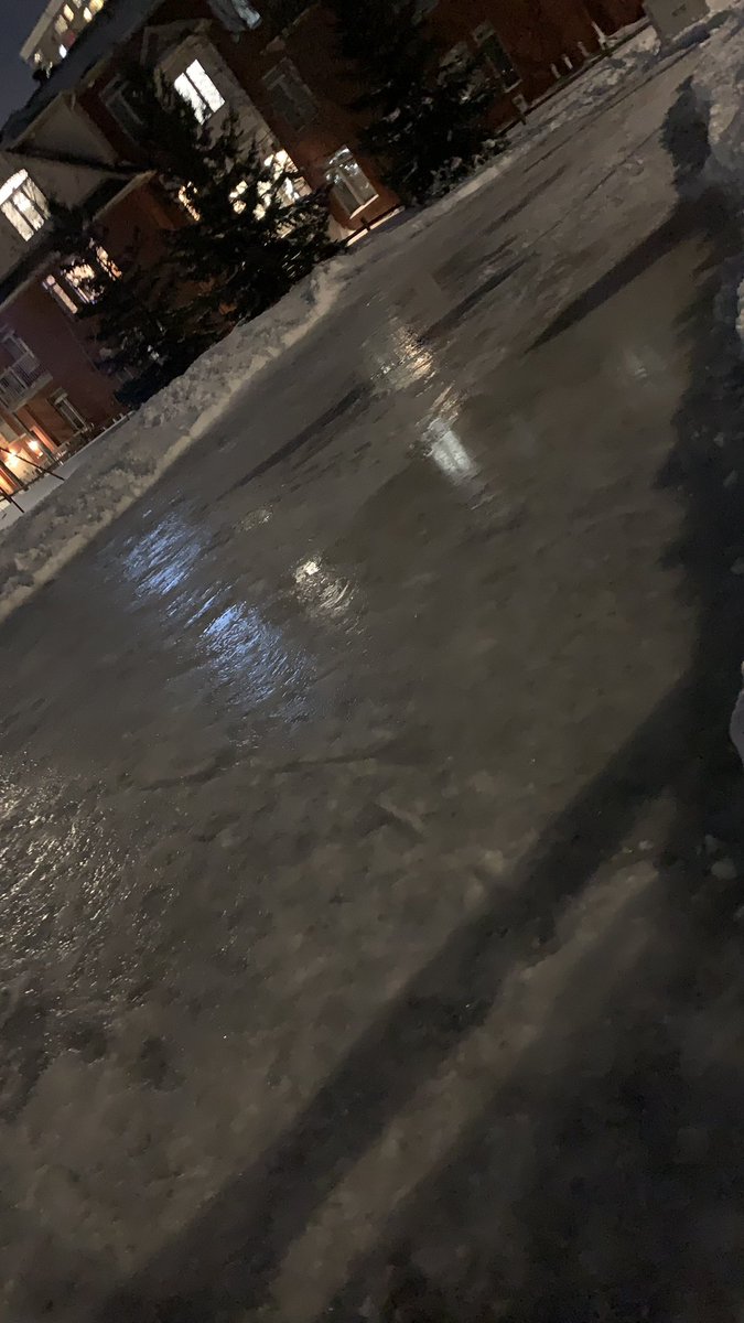 St_AmbroisePark's tweet photo. We continue our daily efforts in flooding and prepping the ice surface of our #ODR #PuddleRink so the community kids can start skating soon. Fingers crossed for cold temperatures 🥶 Base ice is starting to look good! #Vanier #MyOttawa Hosers @Guy_Theriault https://t.co/JF7Ut4ftp6