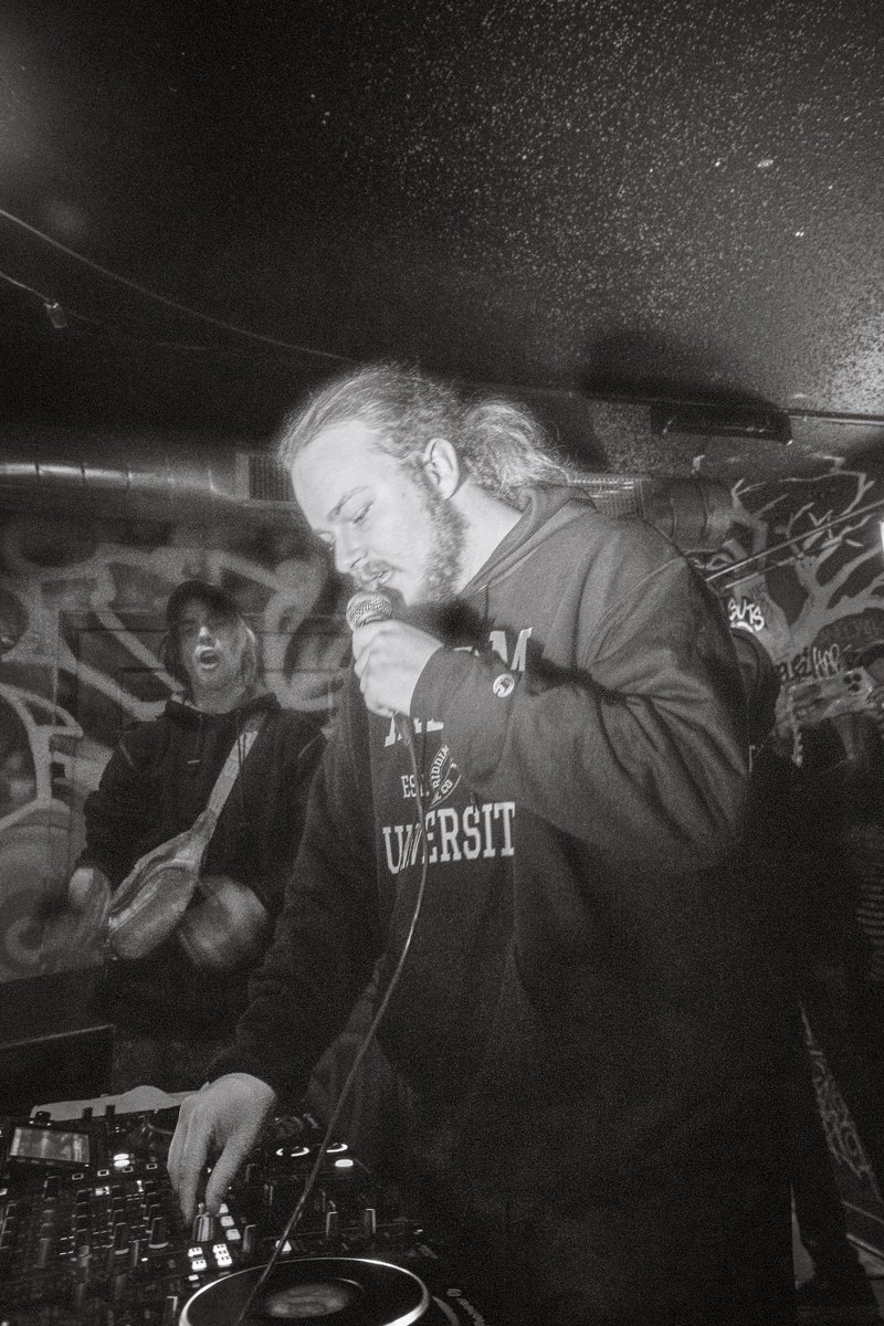 Cole Desmond (DEZZY) tweet media