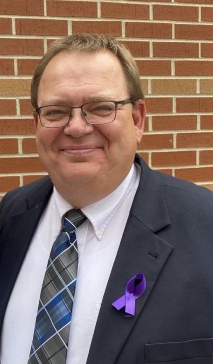 The_Bluejay_Way's tweet image. PCSD: “We share our deepest condolences with the Marburger family today on the passing of Dan Marburger. Dan was a tremendous leader in our school district and a loving husband, father, and grandfather. Our school community is heartbroken by Dan’s death.”