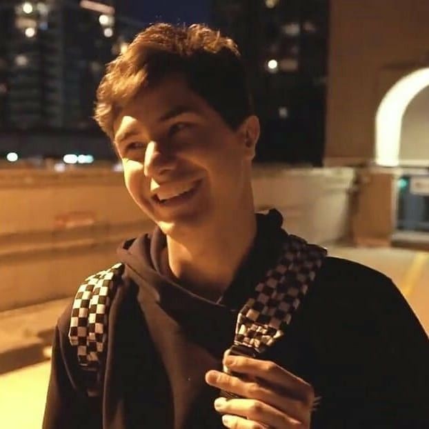 mindezra's tweet photo. things i've noticed / love about pac's roleplay | a thread! https://t.co/1AEhIAccsE