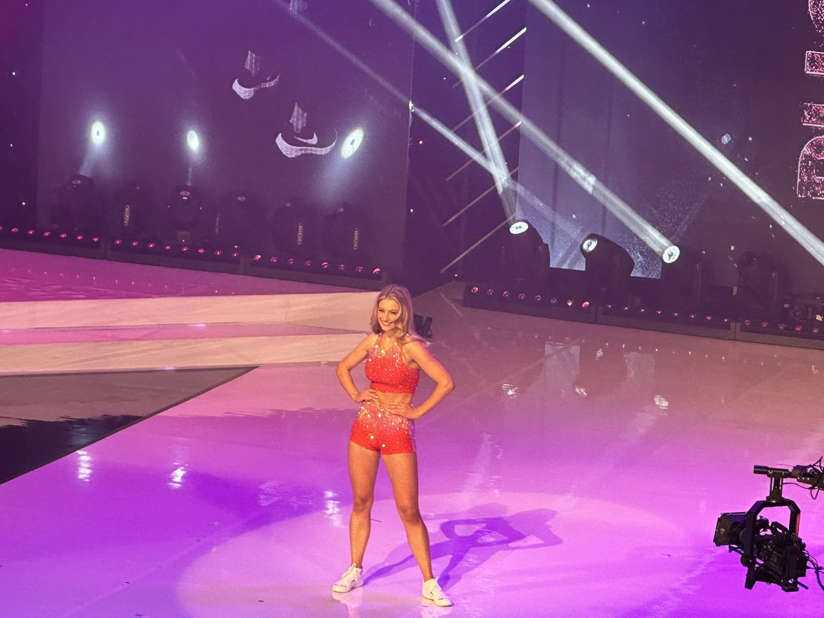 wpro's tweet photo. Caroline Parente, Miss Rhode Island finishes 4th Runner-up to @MissAmerica -SK #WPRO 
📸: Donna Klamkin https://t.co/90widHOJpR