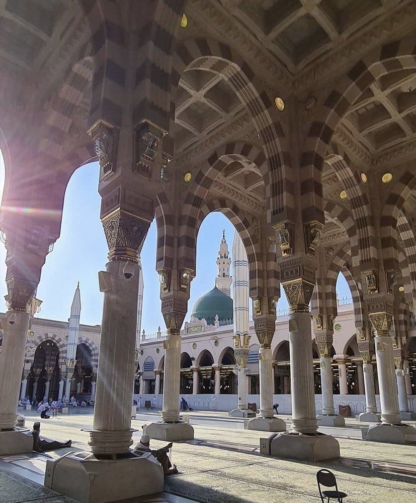 #خاتم_النبیین_محمّدﷺّ
رسول اللہ ﷺ نے فرمایا :

” جس نے " سبحان الله وبحمده " دن میں سو مرتبہ کہا ، اس کے گناہ معاف کر دئیے جاتے ہیں ، خواہ سمندر کی جھاگ کے برابر ہی کیوں نہ ہوں ۔“

(صحیح البخاری : 6405)
#صلوا_على_الحبيب_محمد_ﷺ 
🌹السلام علیکم 🌹