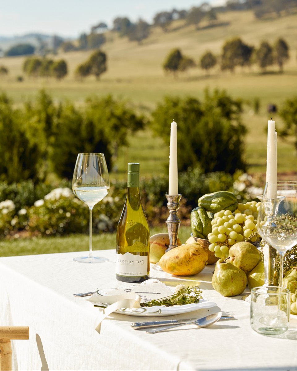Our friend Steve Cordony masters the art of entertaining as he transforms his backyard into a long lunch dream with his elegant tablescape and decor. 

Please enjoy responsibly.
#CloudyBay #ArtOfEntertaining #SauvignonBlanc