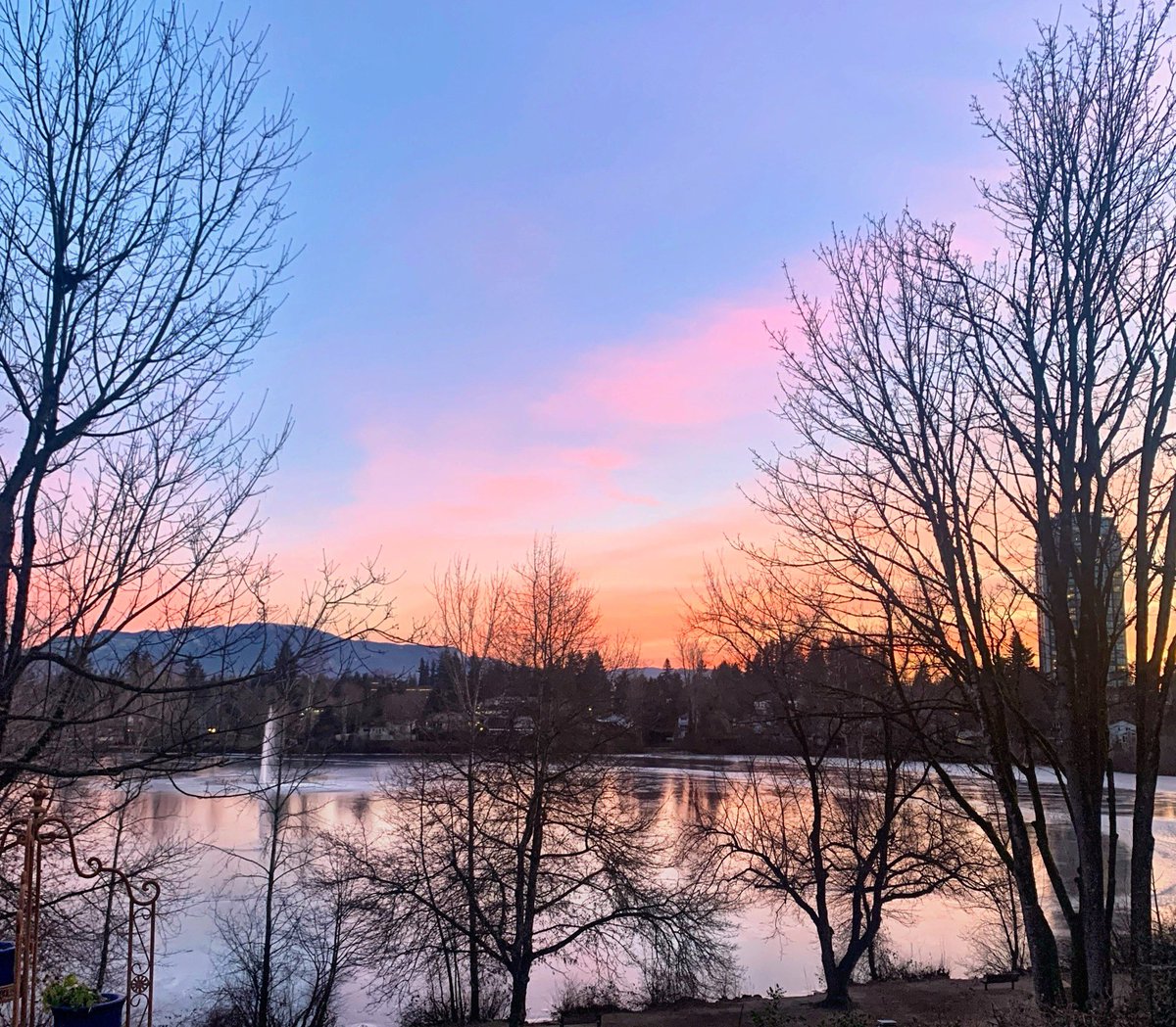 ClayburnCooper's tweet photo. Mill Lake Abbotsford https://t.co/ofTsf4QzLX