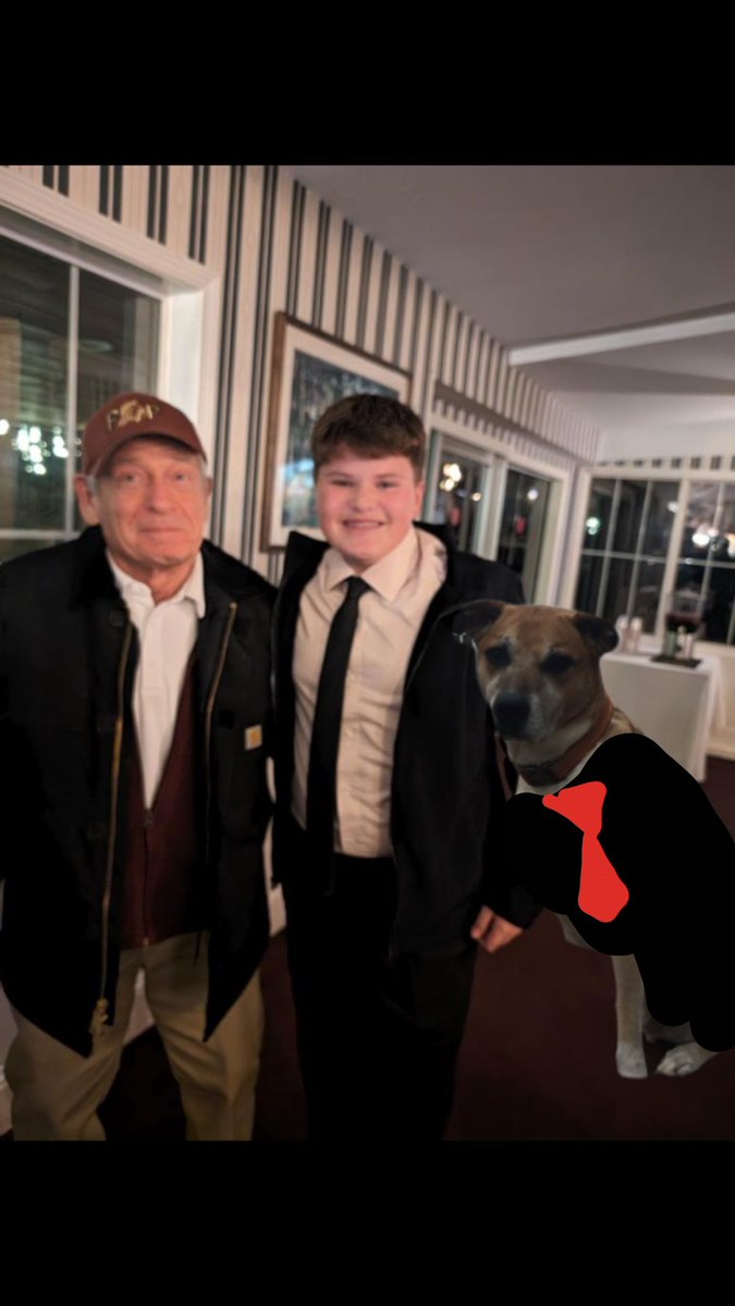 bayouthedog's tweet photo. Was super honored to get a photo with the LEGENDARY Coach T and the most LEGENDARY ball boy in NYS history. Just three goats in one photo🐐🐐🐐 #thanksfortheinvitemike😀 #WOOOOOF https://t.co/Qg2RxDxKeK