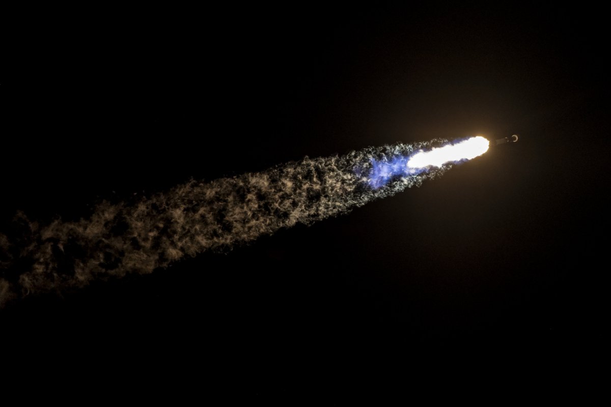 SpaceX's tweet photo. Falcon 9 delivers 23 @Starlink satellites to orbit from Florida – completing our 300th successful launch! https://t.co/uXQR5us7VV