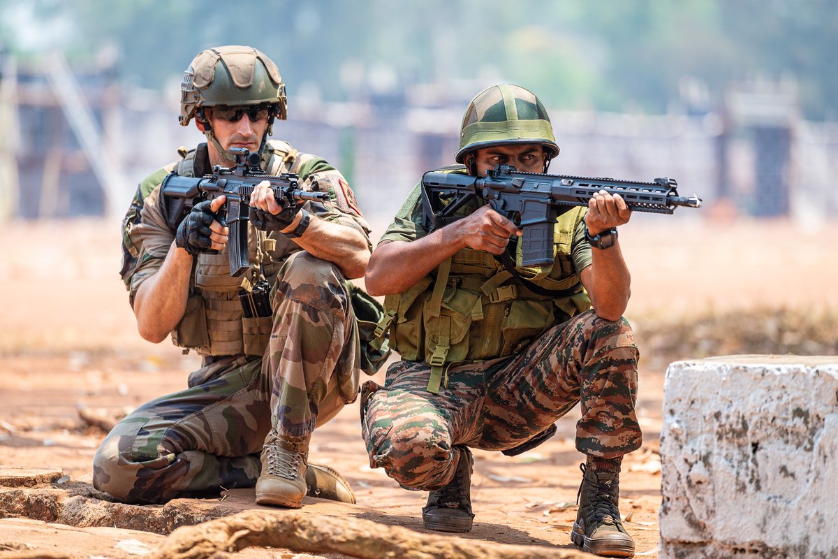 On #ArmyDay, we extend our warm greetings to #IndianArmy @adgpi! We are proud of the close cooperation between the French & Indian Armies.