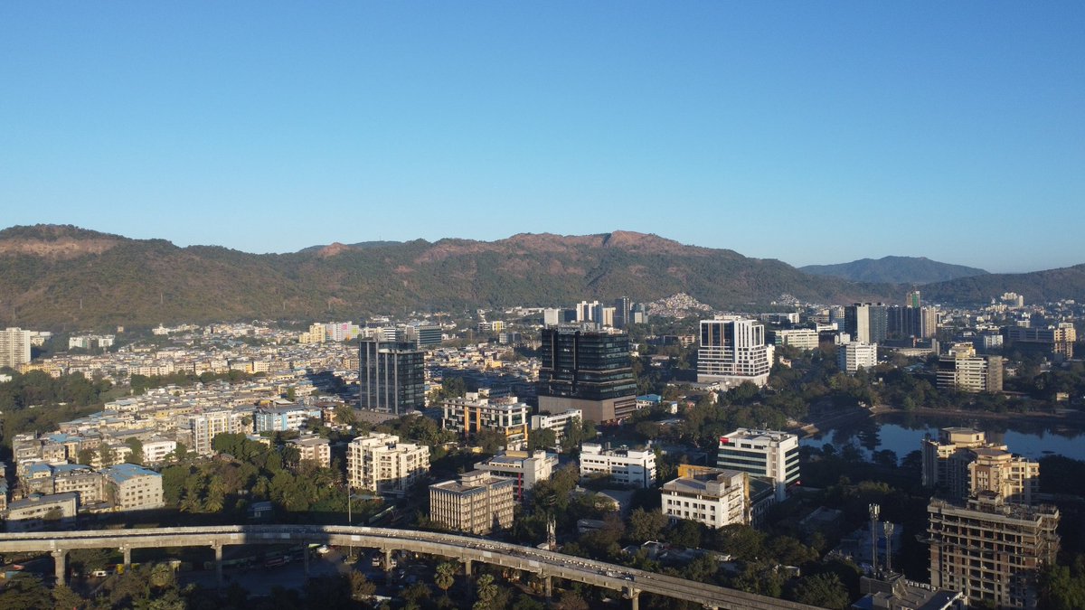 vu3one's tweet photo. #Thane City Today, there was a drastic difference between east &amp; west in air #AQI #smog even though it was clear sunrise, mama bhanja hills  #Mulund hill #Mumbai #SGNP #wagle #Malang gad visible in distant background https://t.co/LFUZaBpARw