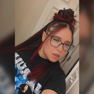chuchi3991's tweet photo. #NewProfilePic https://t.co/m1YJeYuYOD