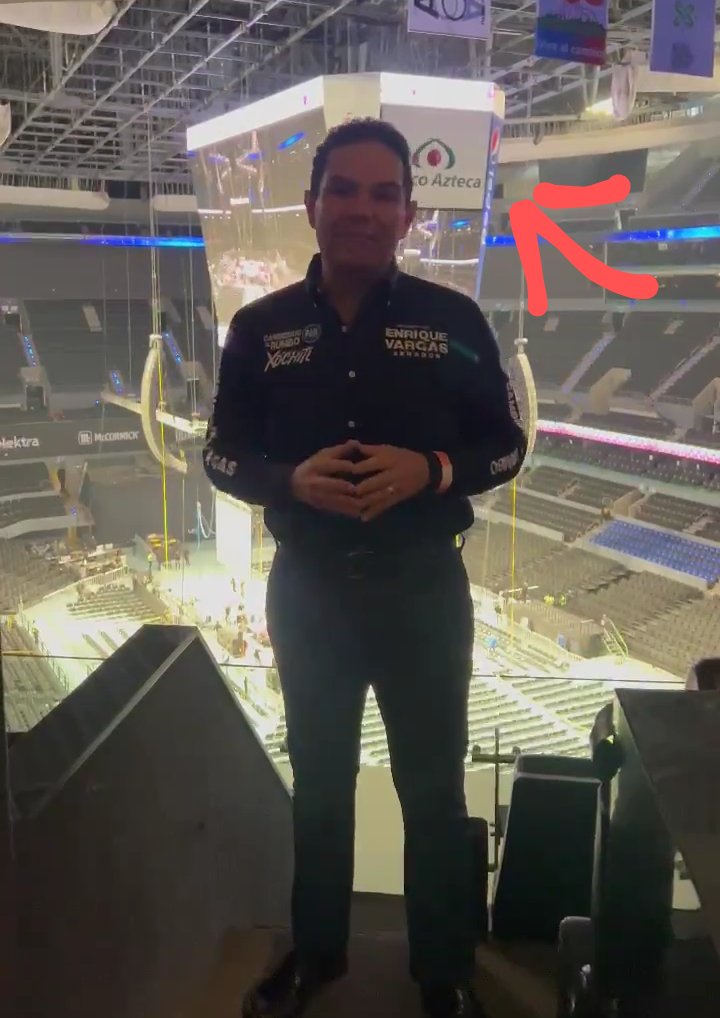 SantyRuize's tweet photo. De quién es la arena Cdmx?
(Dónde cerró su pre-campaña la candidata del telepronter)
De Ricardo Dientes de burro Salinas .
La salvación de sus empresas depende de que gane la Cochil. #telepronter
Sonora dinamita: Es cán da lo es un escándalo https://t.co/LEOpnZFvnu