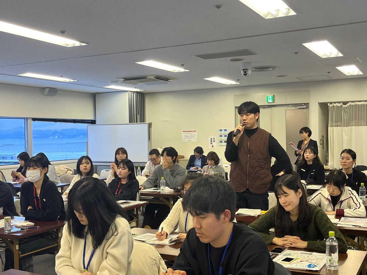 JKCF's tweet image. #JENESYS 韓国青年訪日団（第4～5団）
4日日（1/12）
#青森 での日程開始

県庁表敬・講義聴講の後
昼食は #青森魚菜センター で
元祖『 #青森のっけ丼 』を頂きました

午後は
#一般社団法人tsumugu 様の取り組みについて伺いました

↓
↓