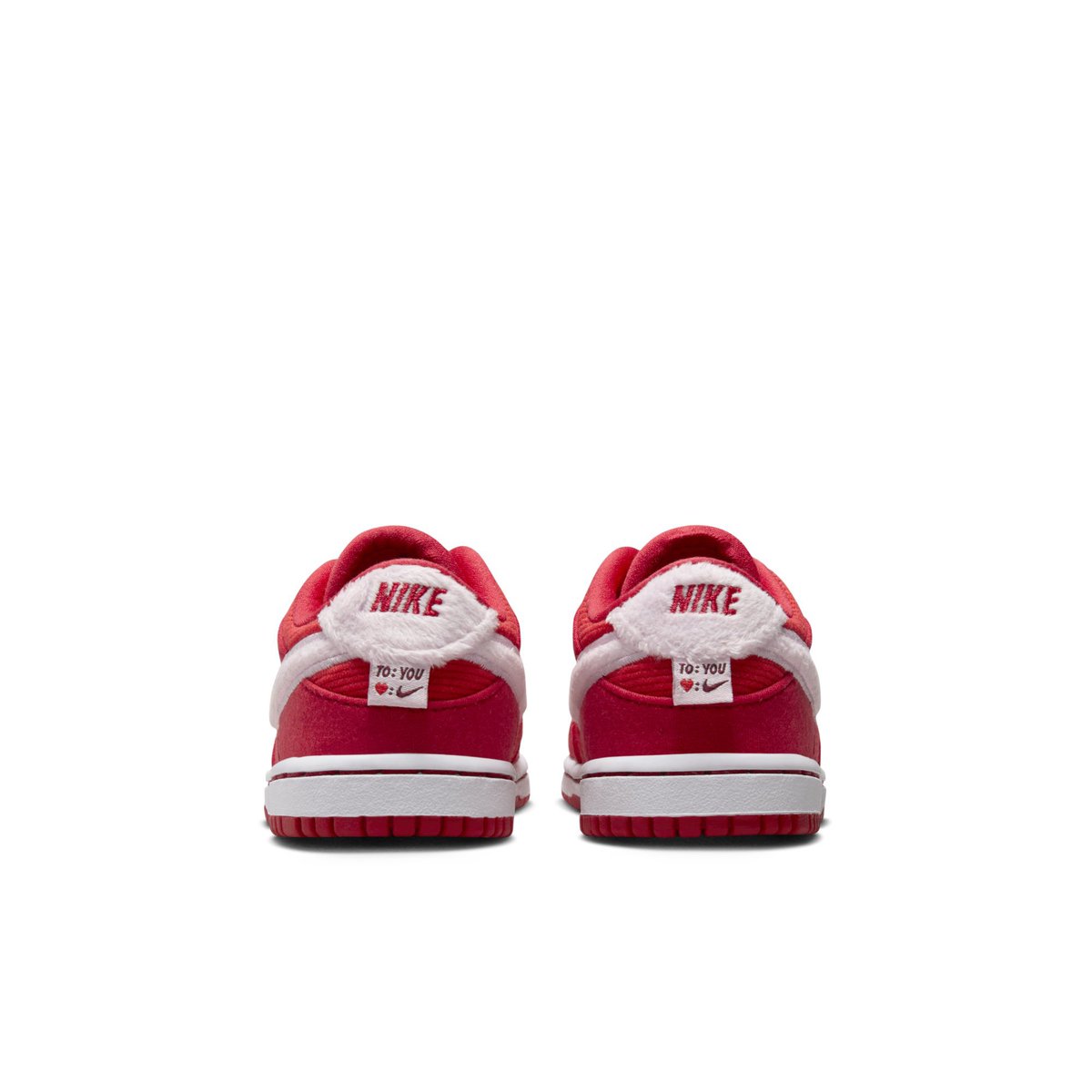 SnkrsStock's tweet photo. Releasing tomorrow on Nike 
Nike dunk low “vday”

Gs https://t.co/UOmw6opeed
Ps : https://t.co/g2ylAqK01h
Td : https://t.co/ErmQtI9Ud2 https://t.co/4WtIpq9VK2