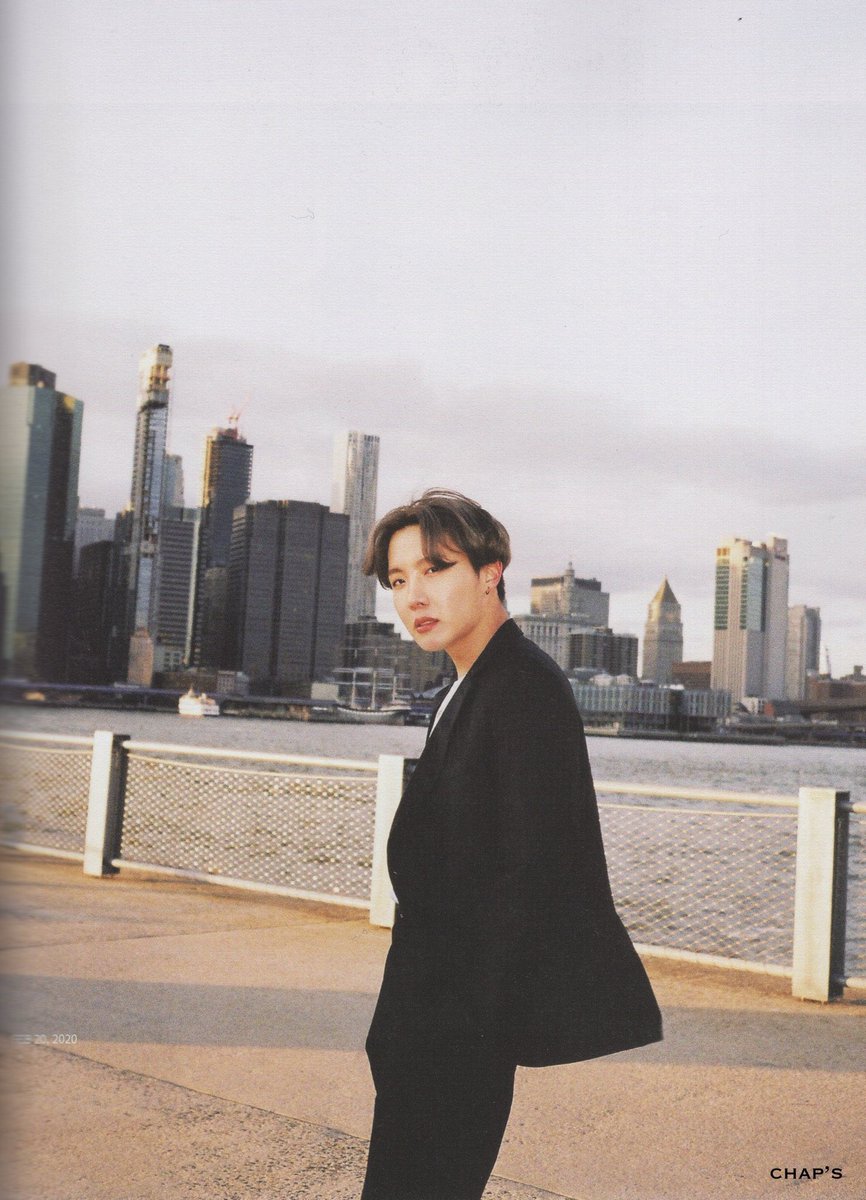jnfication's tweet photo. — Hilo con todas las fotos escaneadas de 'BEYOND THE STAGE' PHOTOBOOK : THE DAY WE MEET - J-HOPE (1)

#JHOPE #HOSEOK #제이홉 #방탄소년단 #방탄소년단제이홉 #BTS https://t.co/zozWzpSavC