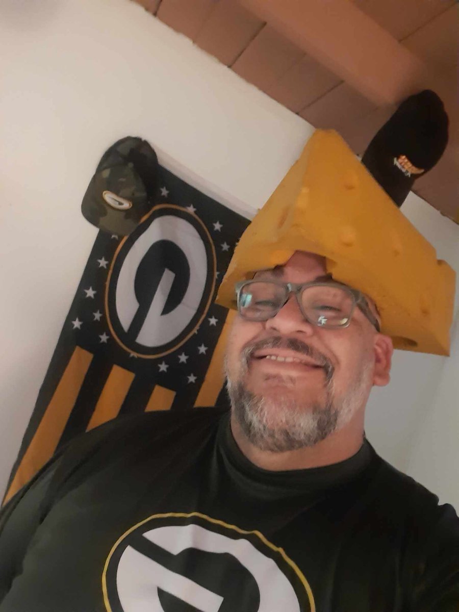 PONCE_92's tweet photo. @DennisJm14 #GoPackGo https://t.co/VoGruYxZmg